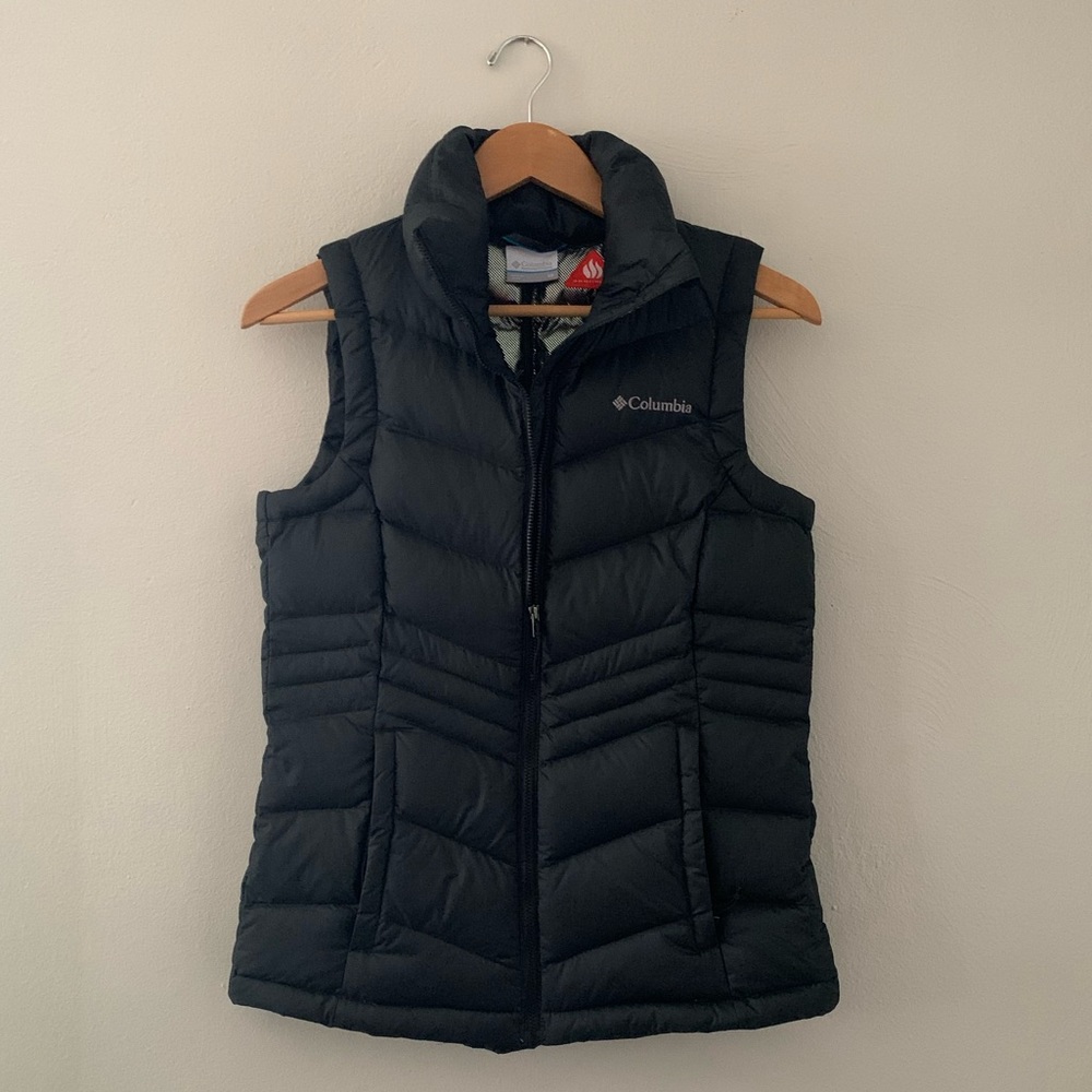 Columbia Vest